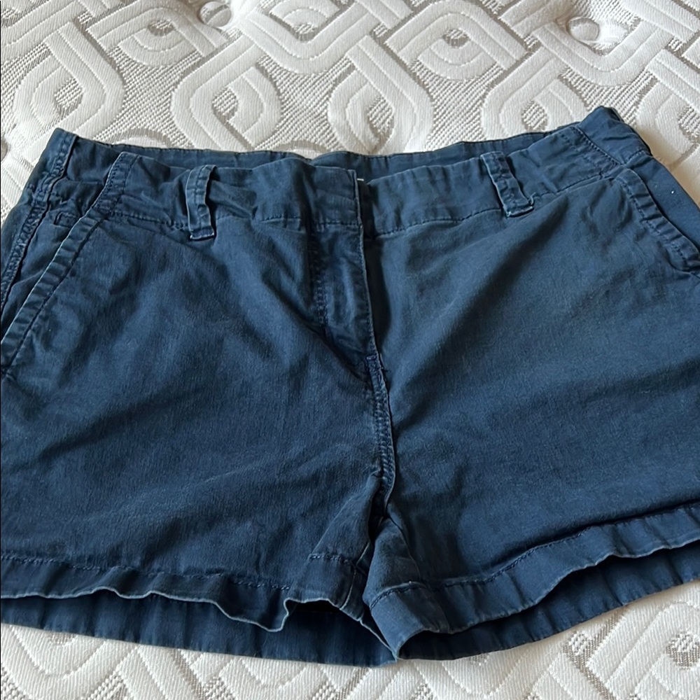 Vineyard Vines Women's Blue Casual Shorts
